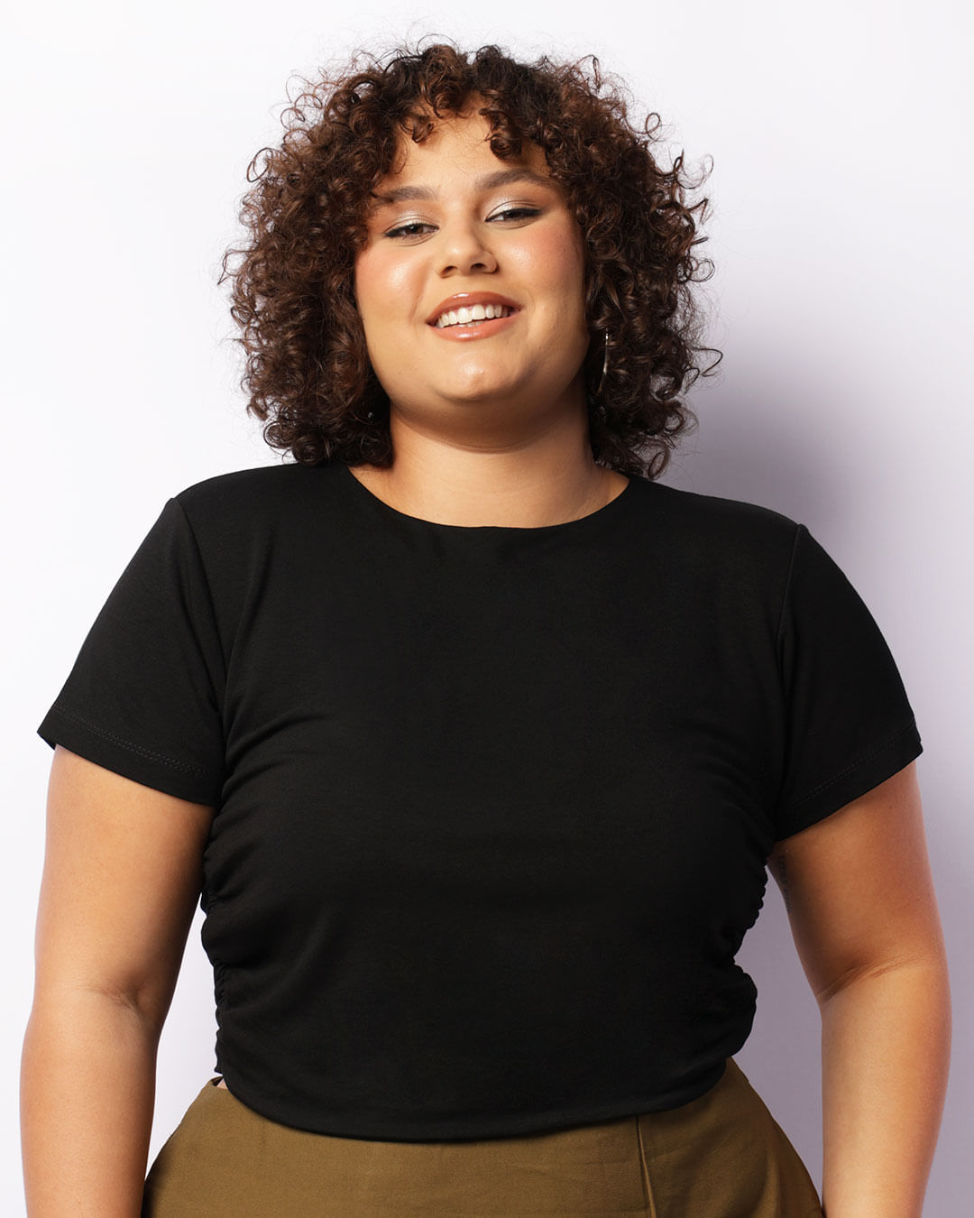 Blusa Plus Size Feminina Franzido Lateral Preta