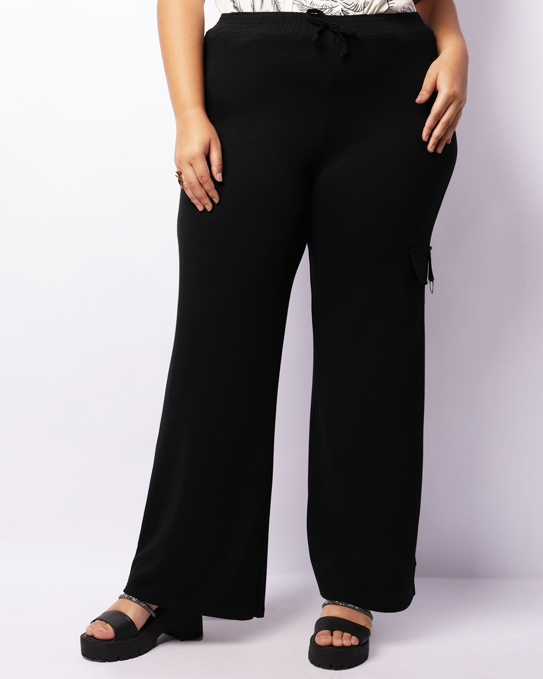 Calca-40146-Pantalona-Det-Vista-Lat---Preto