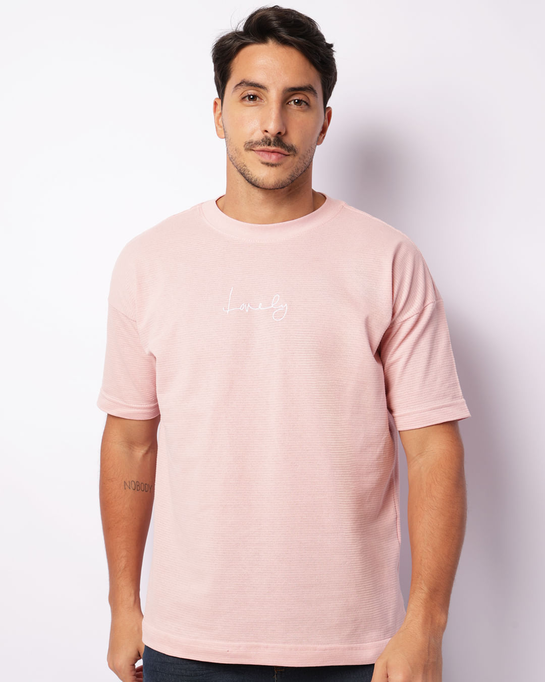 Camiseta Masculina Texturizada Bordado Manga Curta Rosa