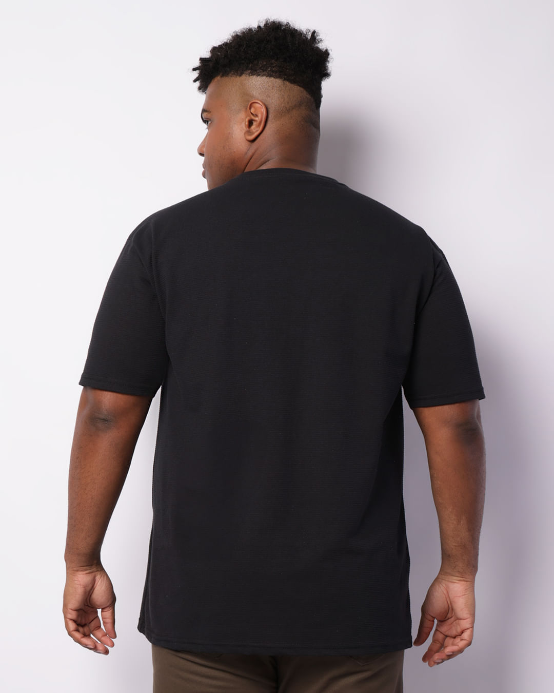 Camiseta-Ibiza-Text-Bor-Preto-Plus---Preto