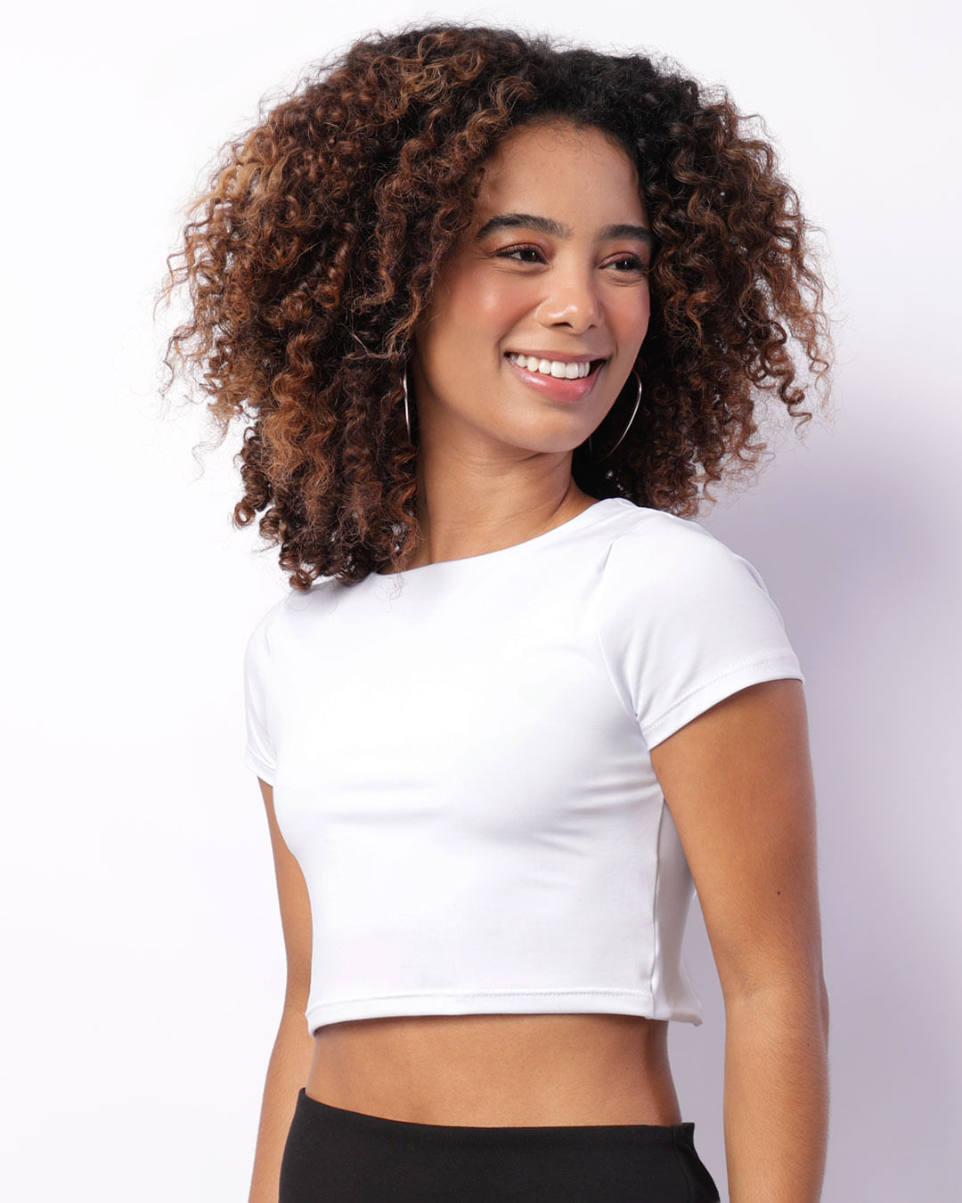 Blusa-Feminina-Cropped-Abertura-Nas-Costas-Branca