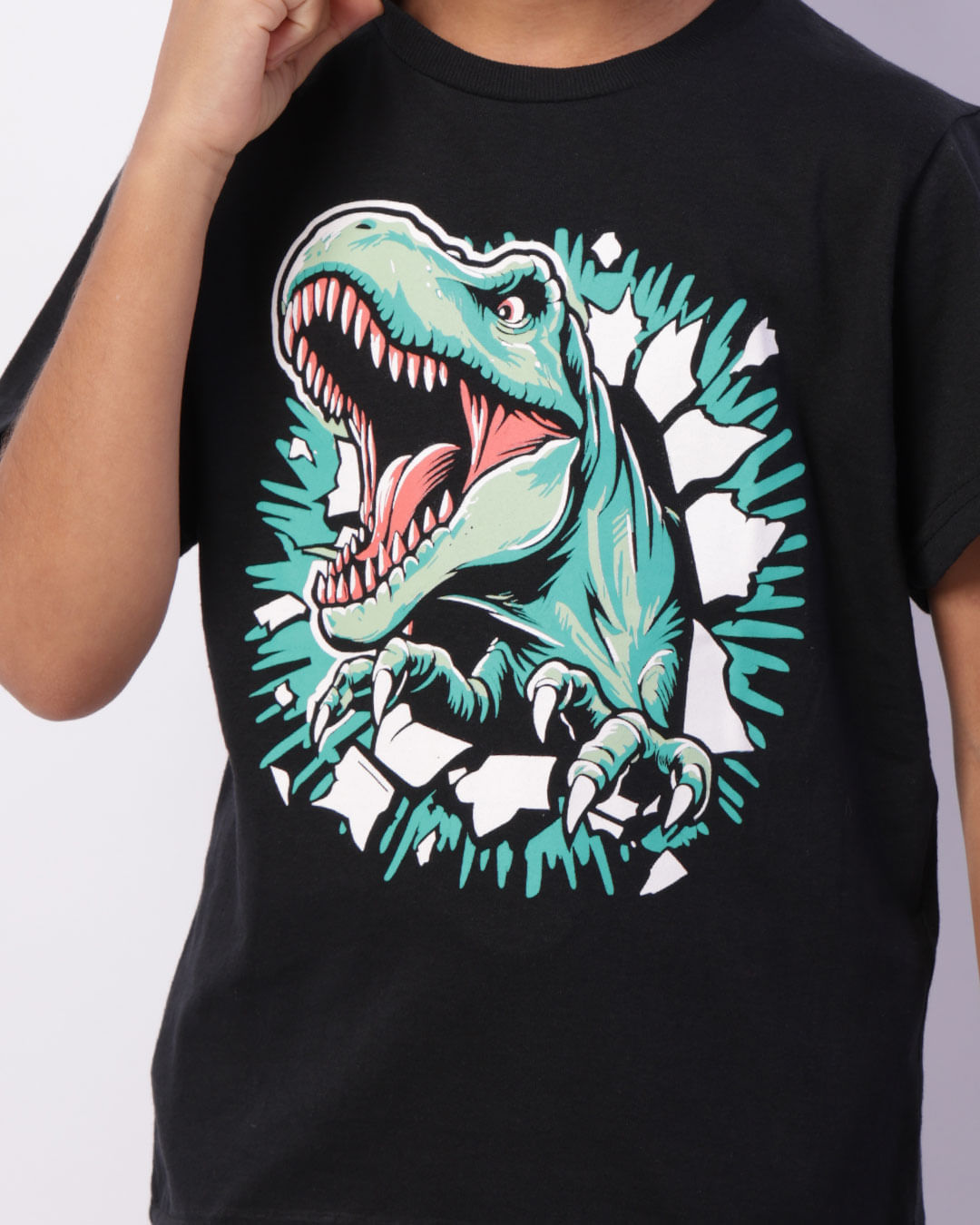 Camiseta--4487-Mc-M48-Dino---Preto