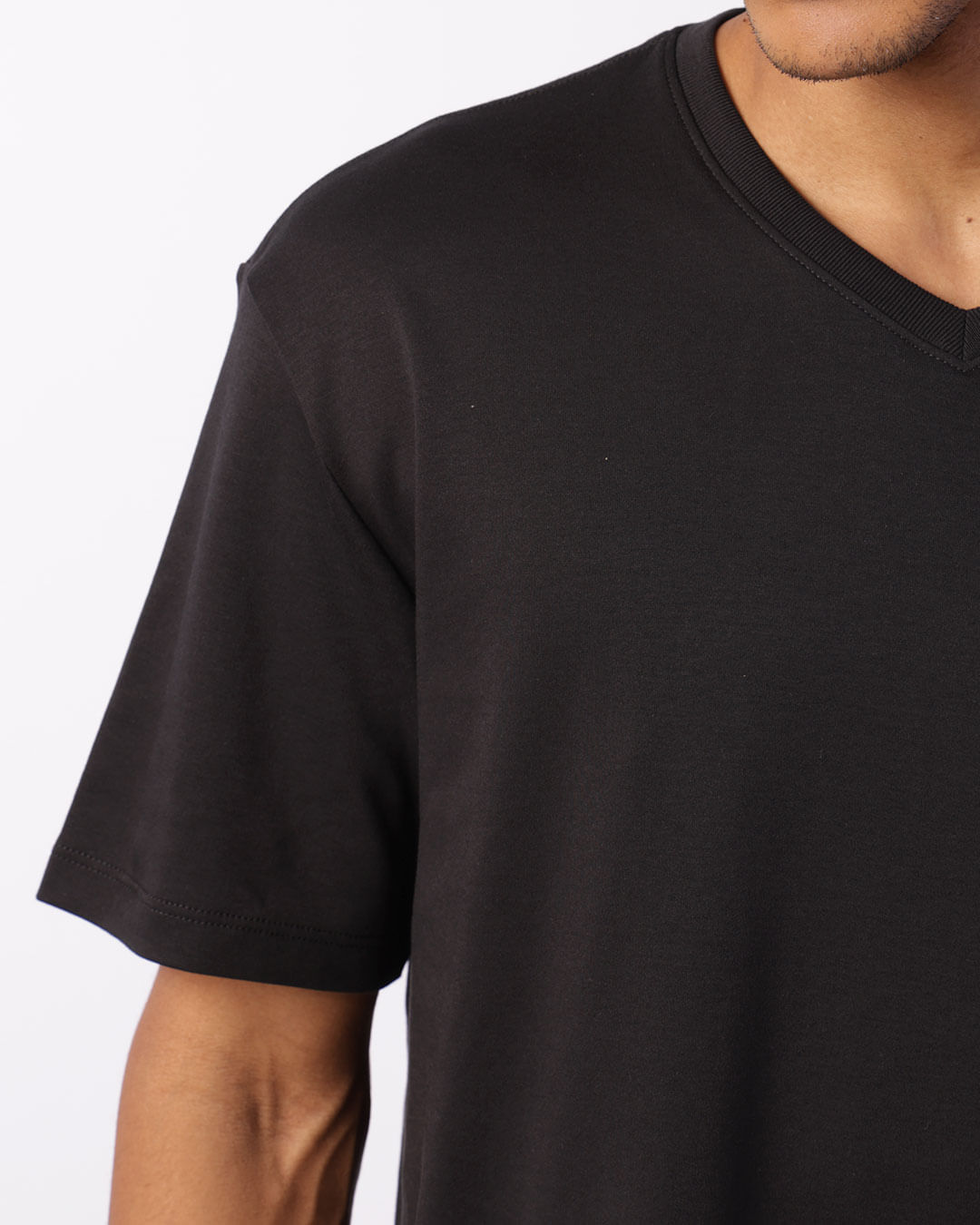 Camiseta-Interlock-Vneck-Pto---Preto