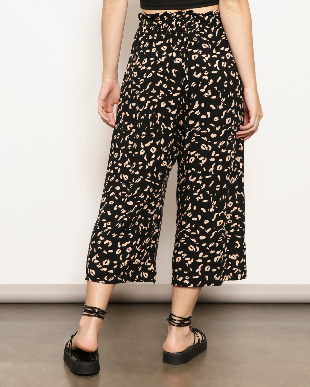 Pantacourt-Estampada-5603re-Prog---Preto-Outros