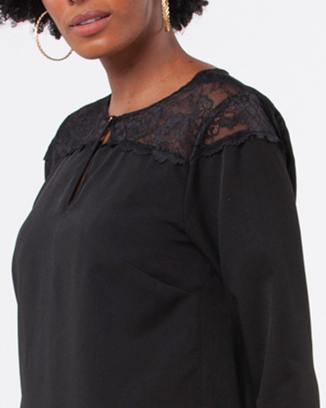 Blusa-Feminina-Manga-Longa-Recorte-Renda-Preta