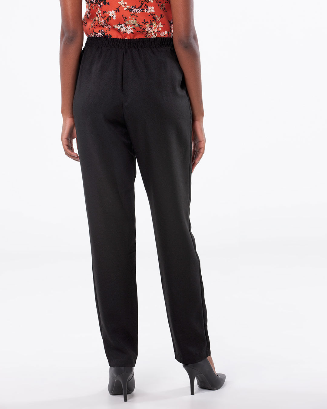 Calca-Feminina-Reta-Estampada-Preto