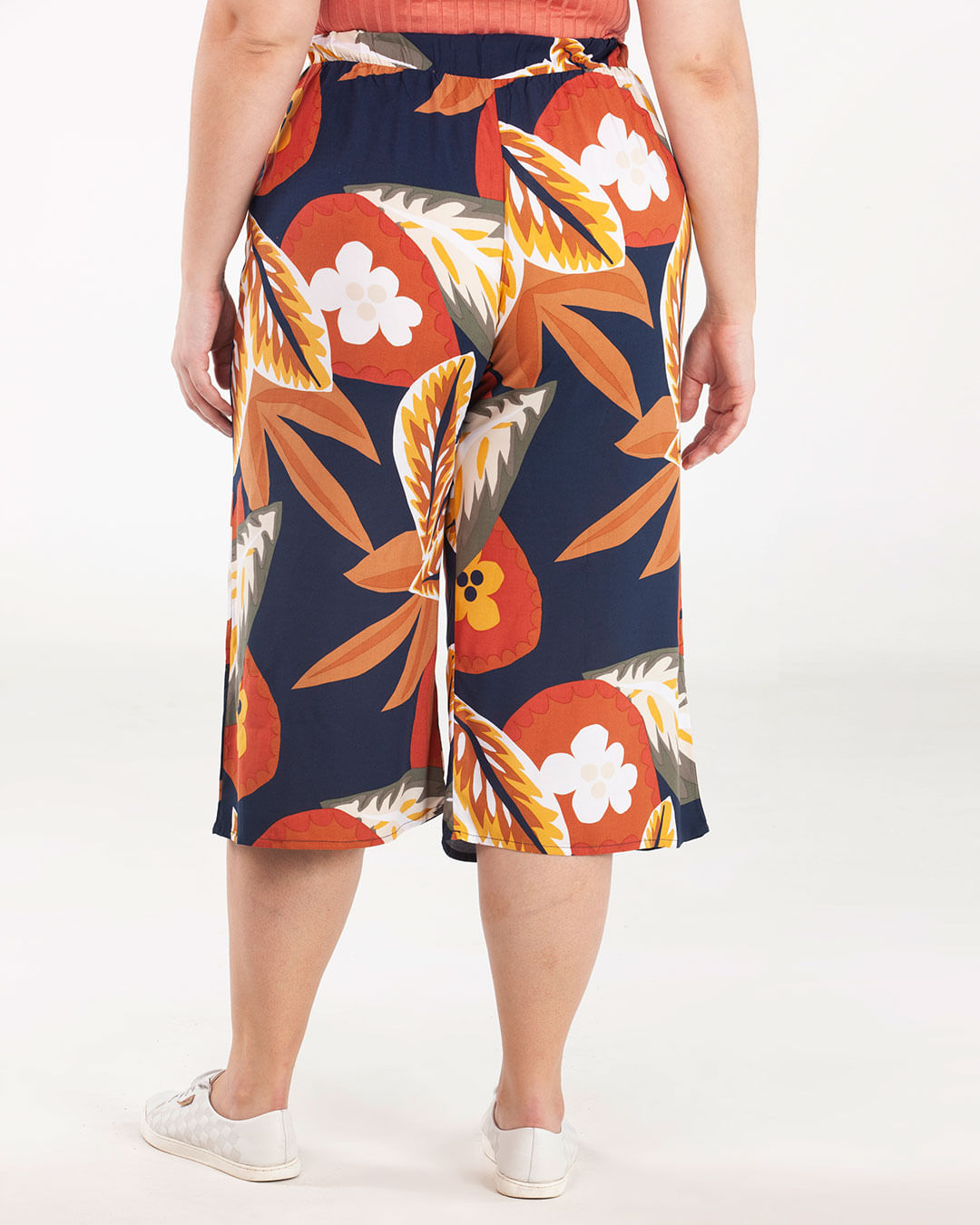 Calca-Feminina-Pantacourt-Azul-Estampa-Folhas