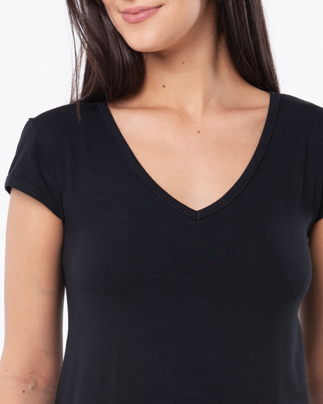 Blusa-Basica-Decote-V-Preta