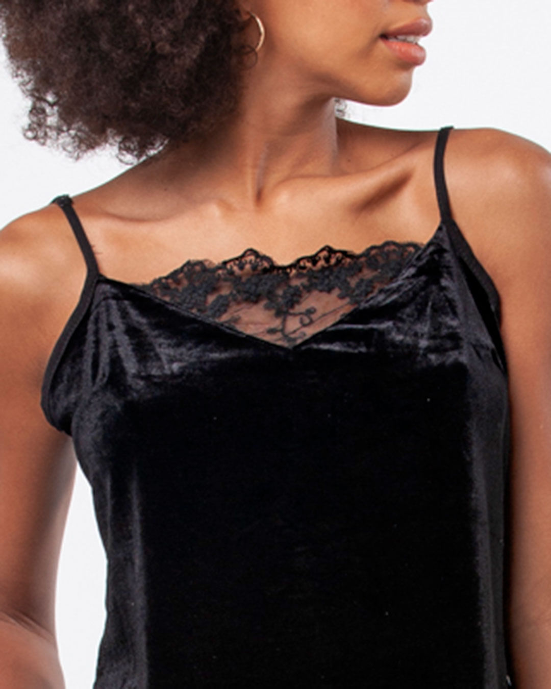 Blusa-Feminina-Veludo-Renda-Alca-Fina-Preto