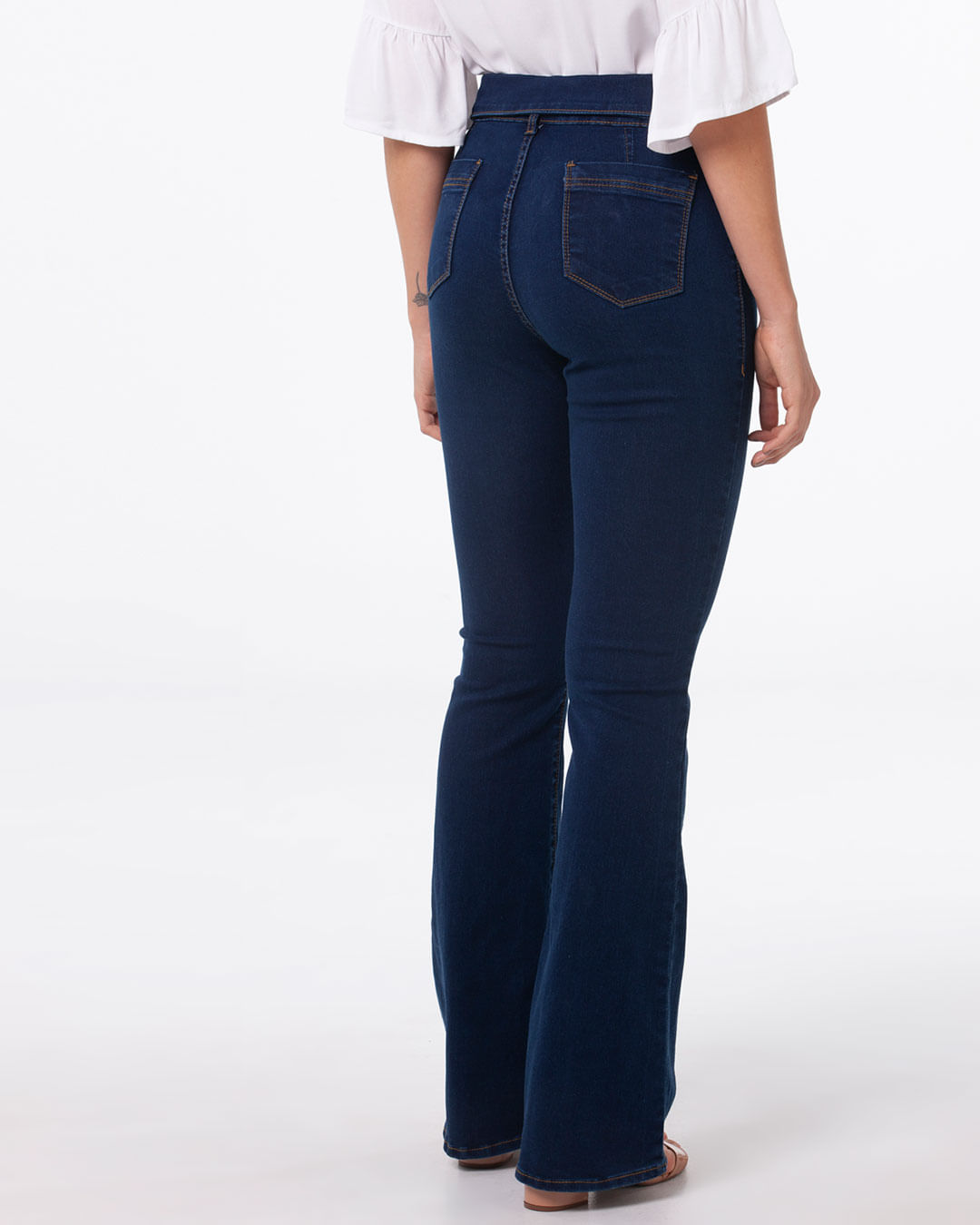 Calca-Jeans-Feminina-Flare-Cos-Dobrado-Azul-Escuro