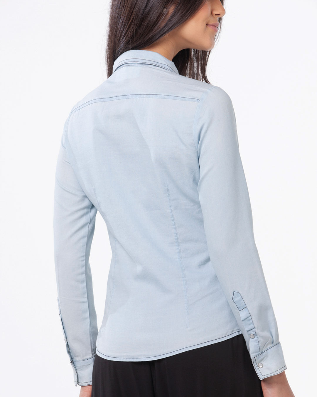 Camisa-Jeans-Feminina-Bolsos-Azul-Claro