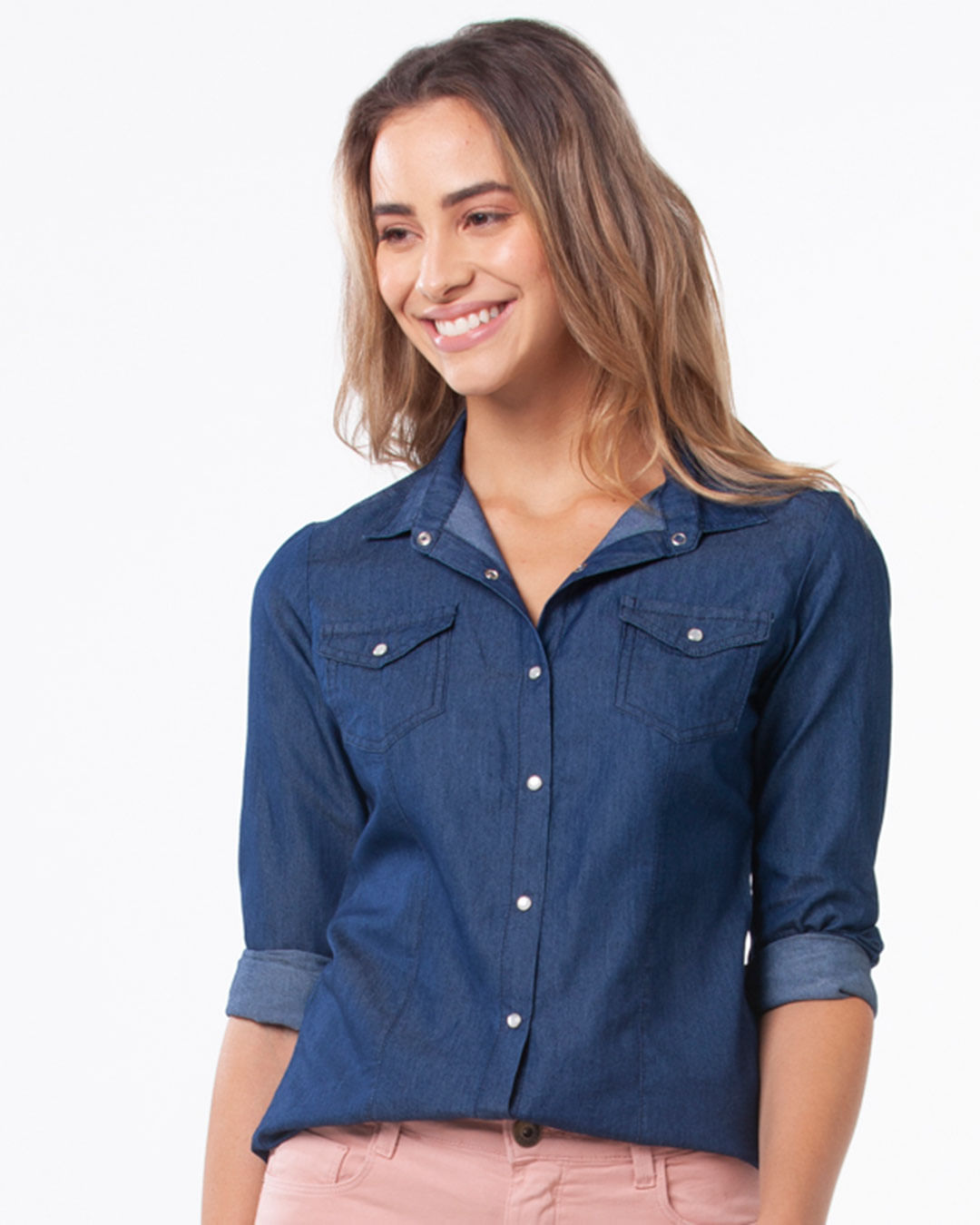 Camisa-Jeans-Feminina-Bolsos-Azul-Escuro