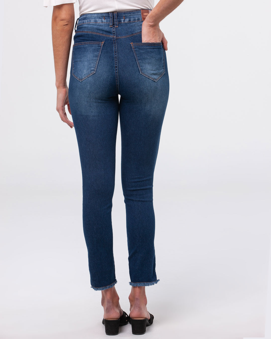 Calca-Jeans-Feminina-Cigarrete-Pala-Frente-Azul-Escuro