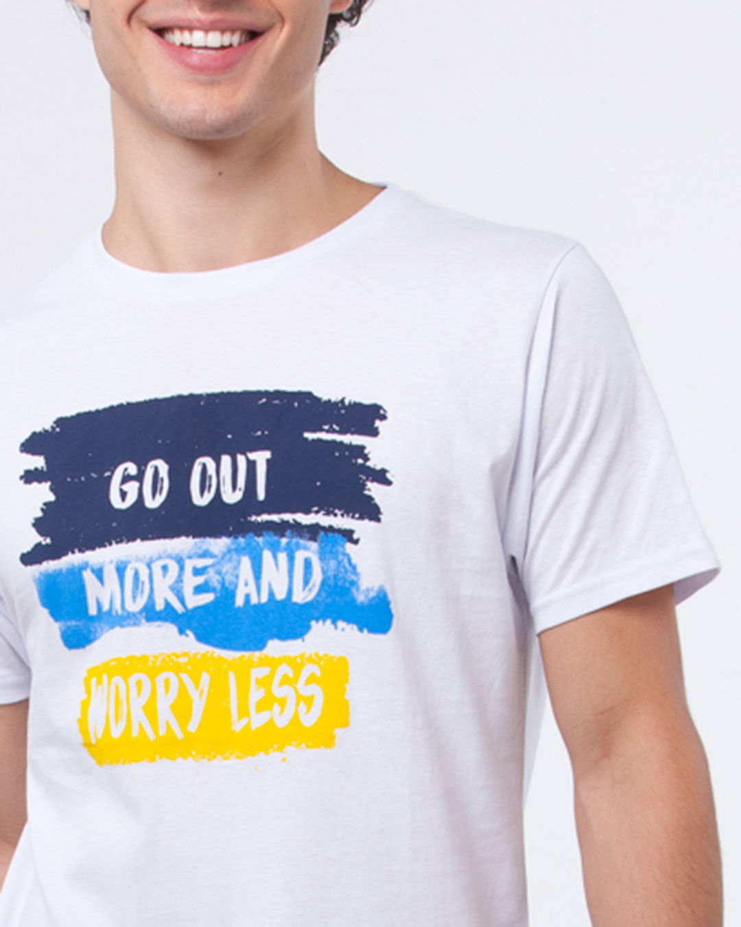Camiseta-Masculina-Regular-Estampa-Rabisco-Branco