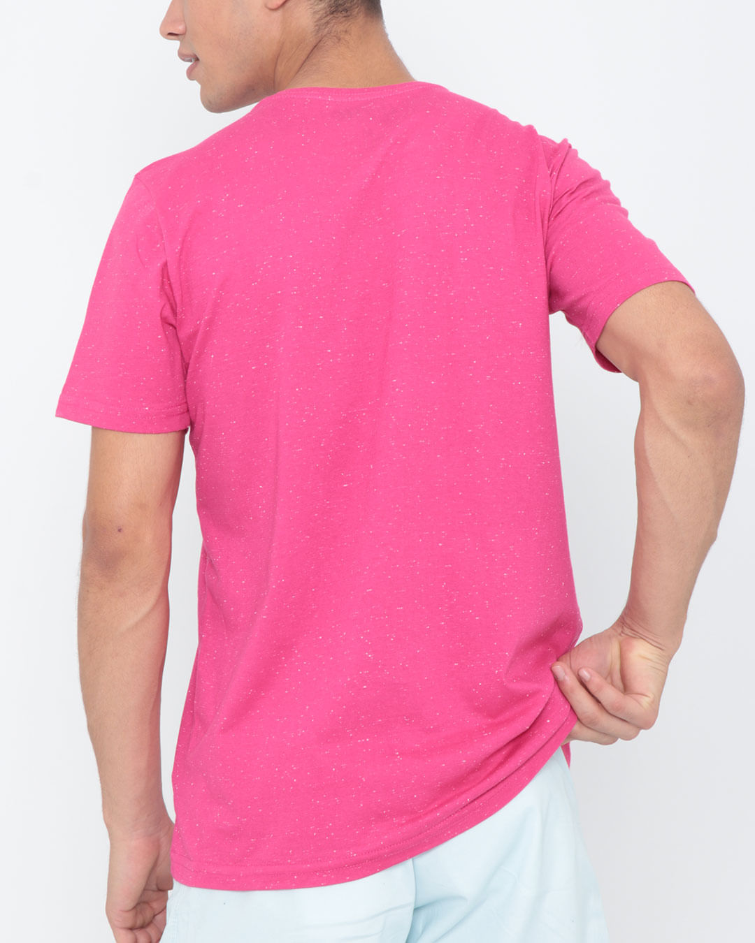 Camiseta-Masculina-Manga-Curta-Botone-Rosa