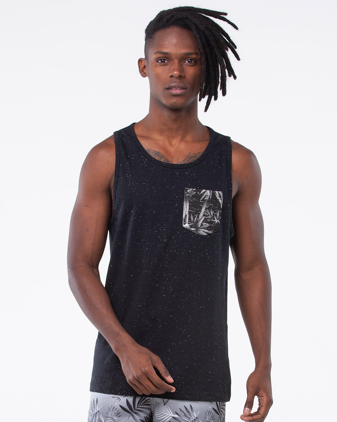 Regata-Masculina-Botone-Bolso-Estampado-Preta