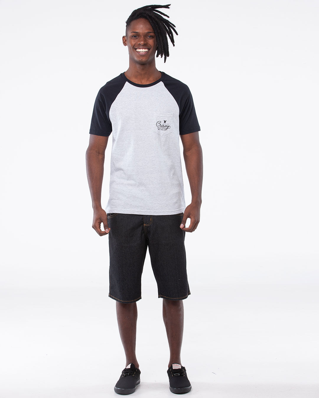 Camiseta-Masculina-Raglan-Bolso-Cinza-Claro