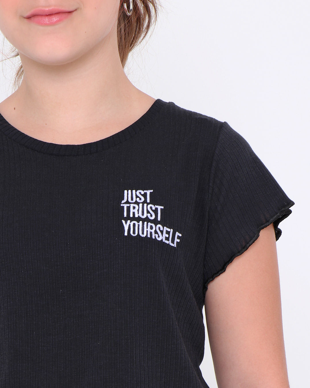 Blusa-Juvenil-Canelada-Frufru-Preta