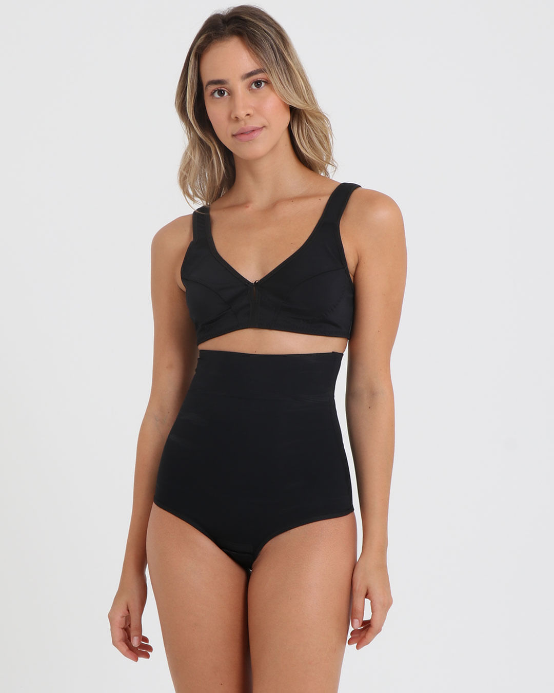 Sutia-Triangular-Liso-Preto
