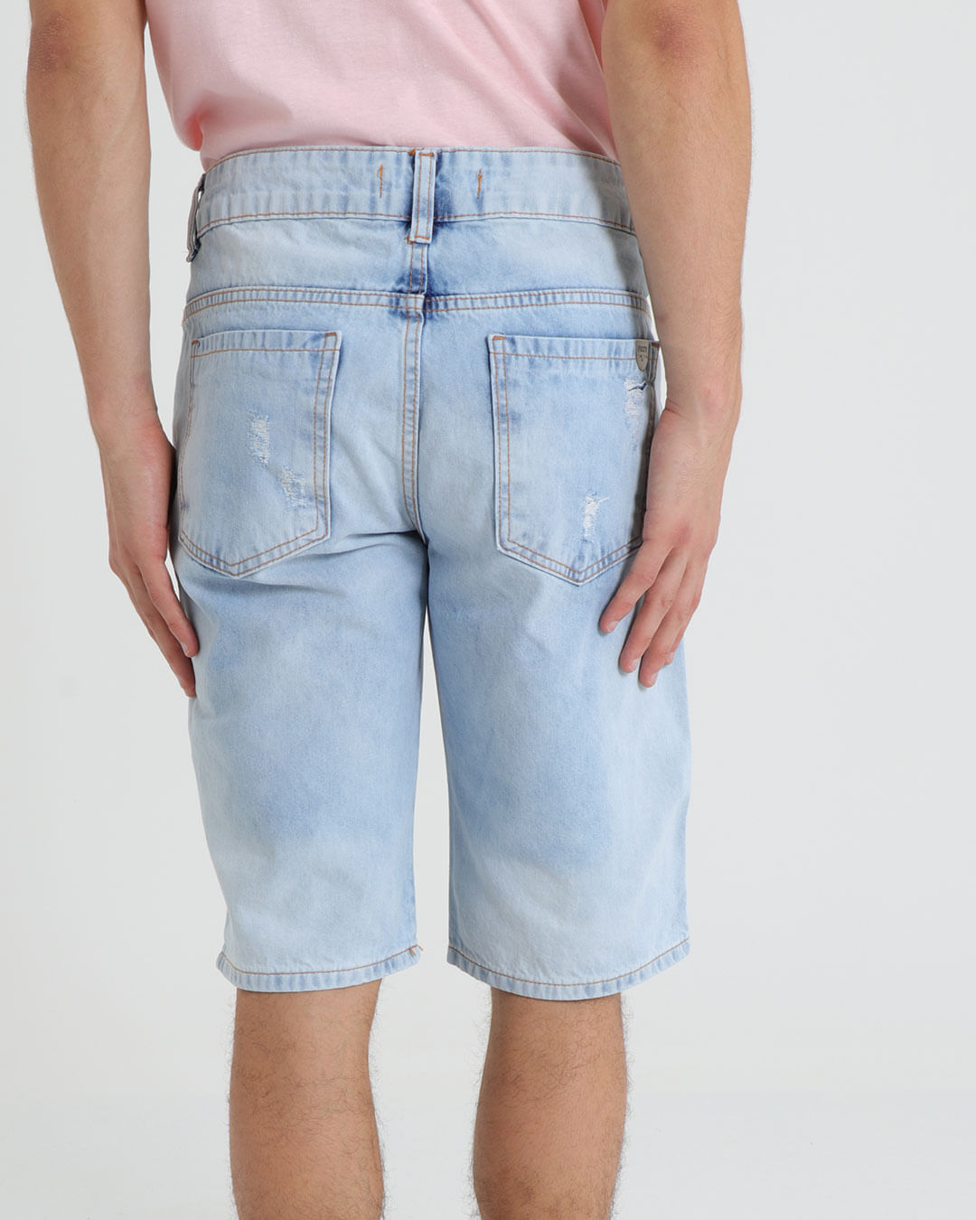 Bermuda-Jeans-Masculina-Destroyed-Azul-Claro