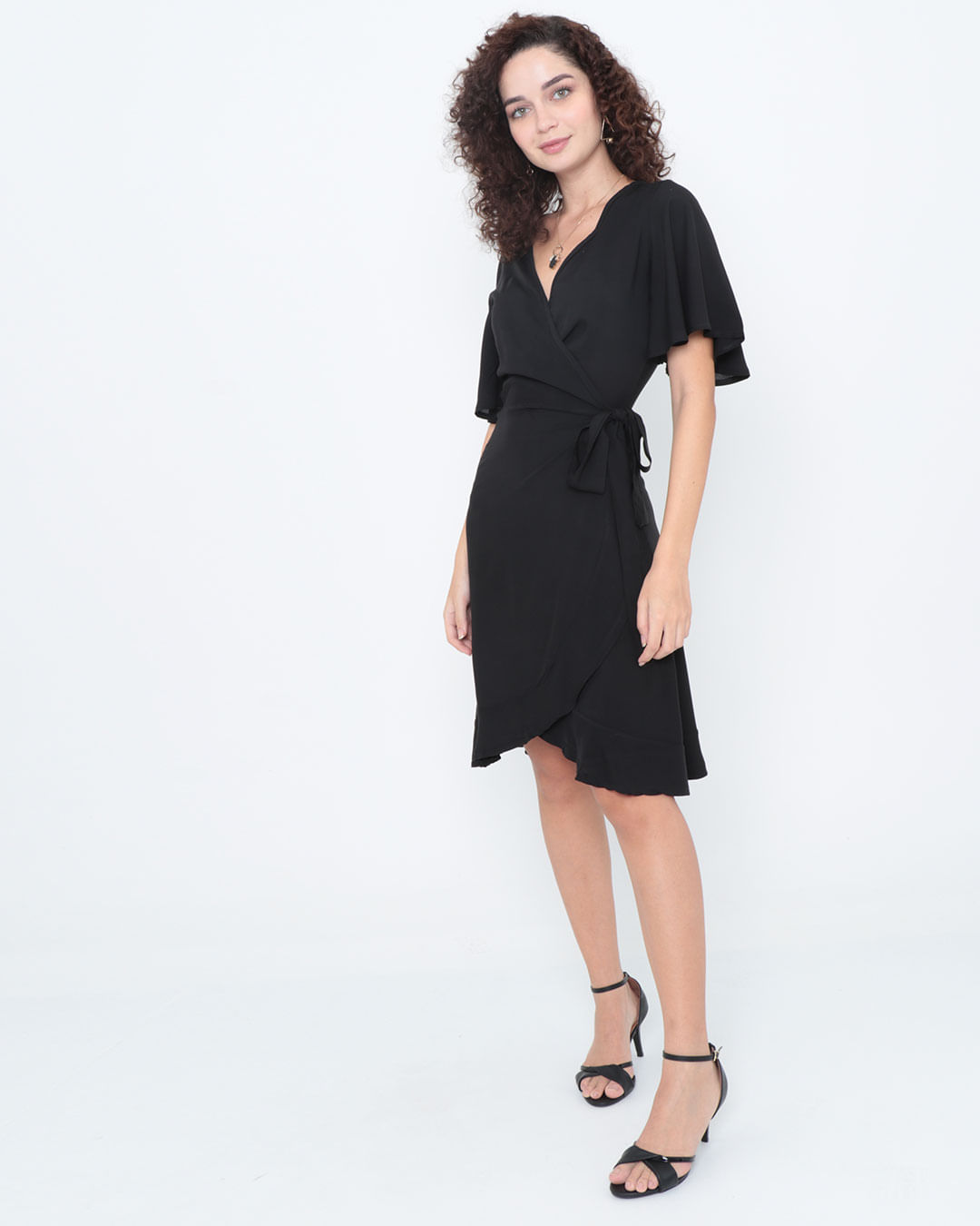 Vestido-Curto-Manga-Morcego-Transpassado-Preto