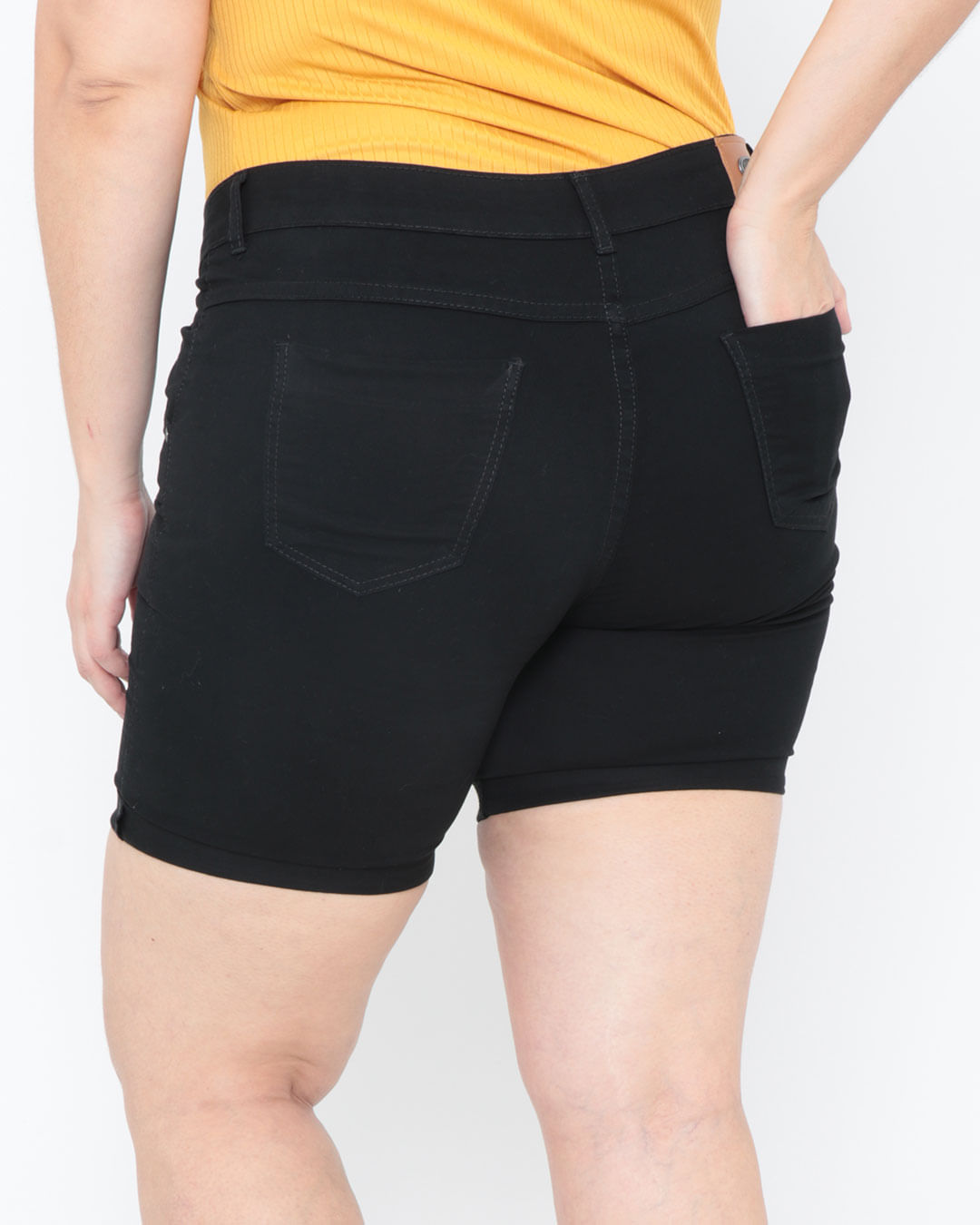 Bermuda-Feminina-Plus-Size-Sarja-Preta