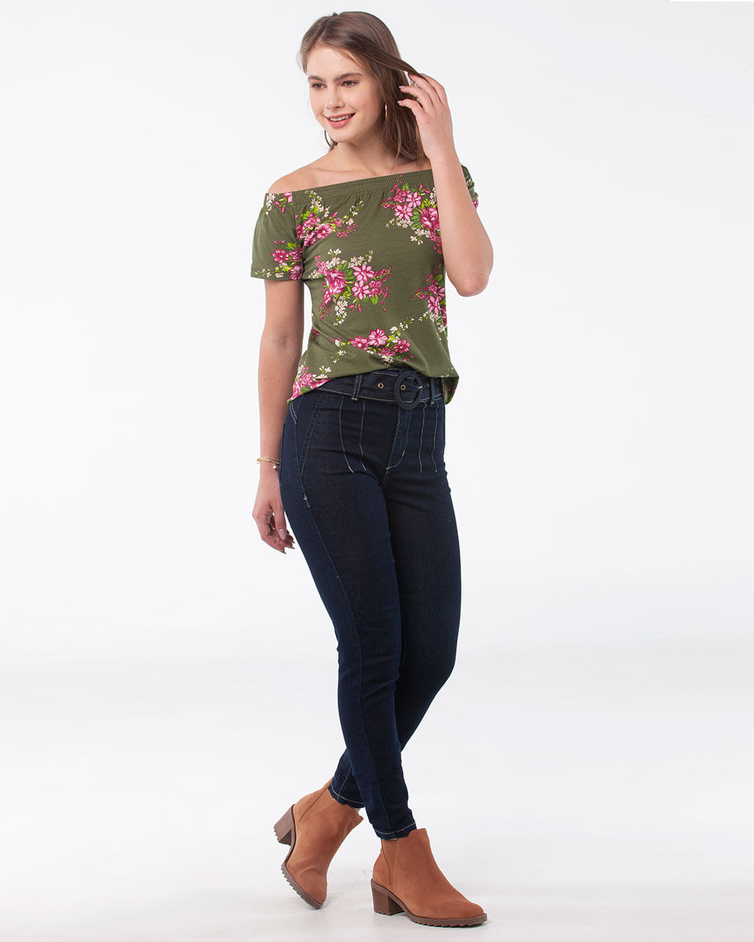 Calca-Jeans-Feminina-Com-Cinto-Fivela-Azul-Escuro
