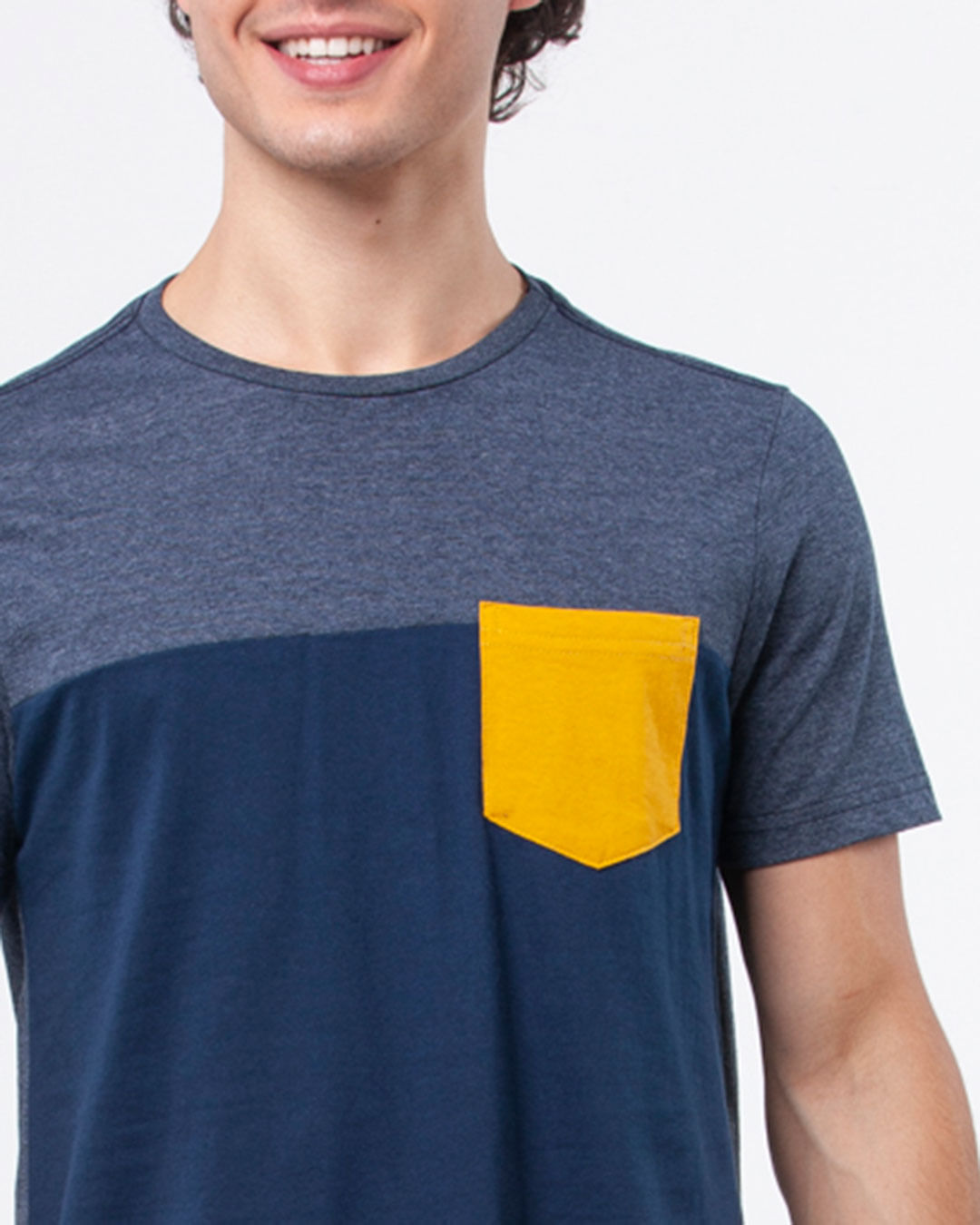 Camiseta-Recorte-Mescla-Azul