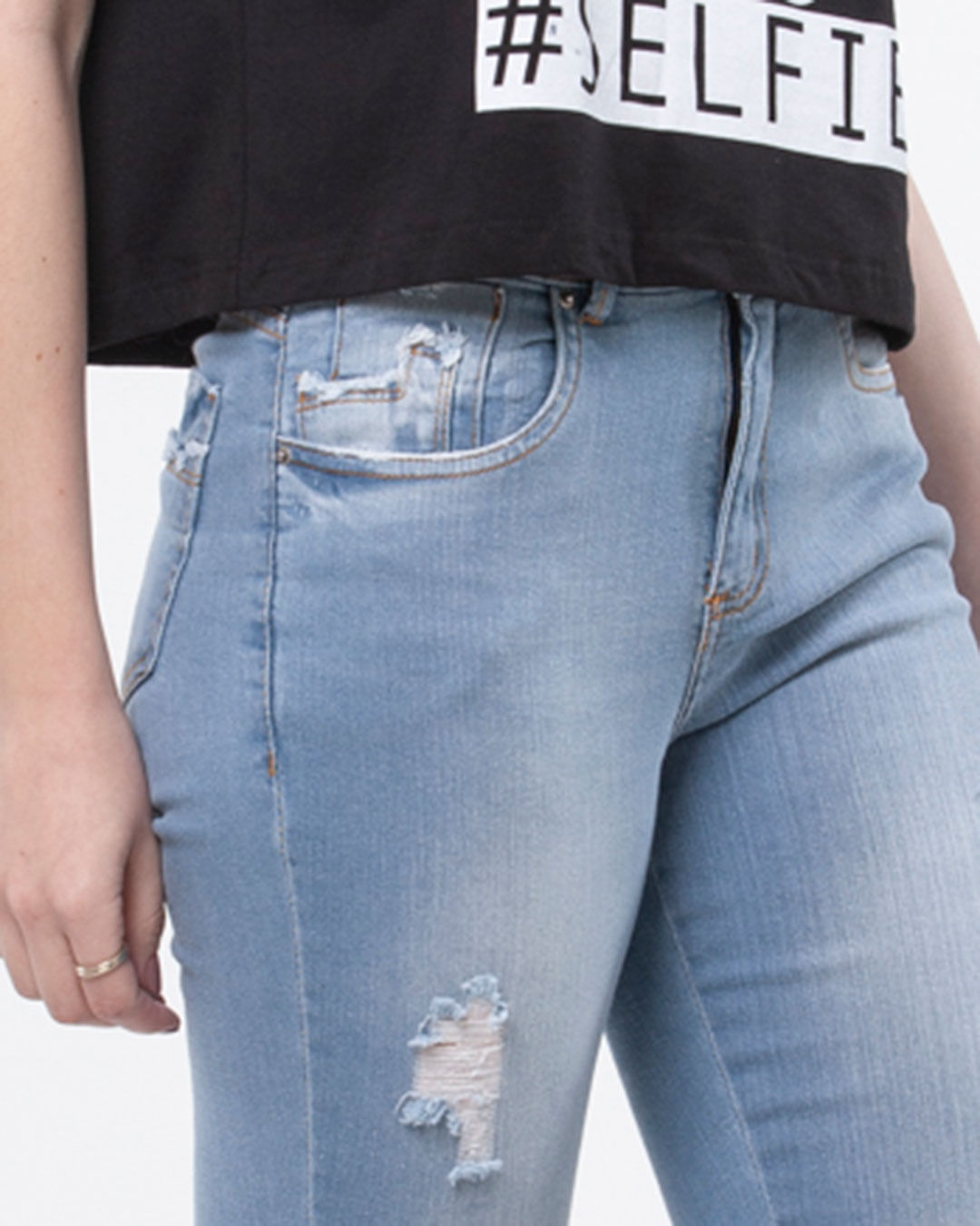 Calca-Jeans-Feminina-Destroyed-Azul-Claro