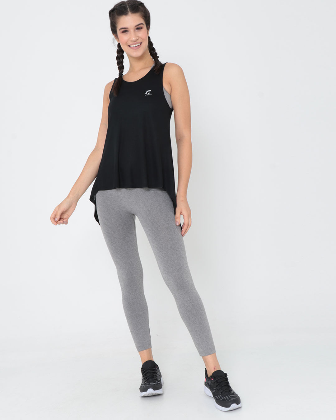 Regata-Fitness-Feminina-Decote-Costas-Preta