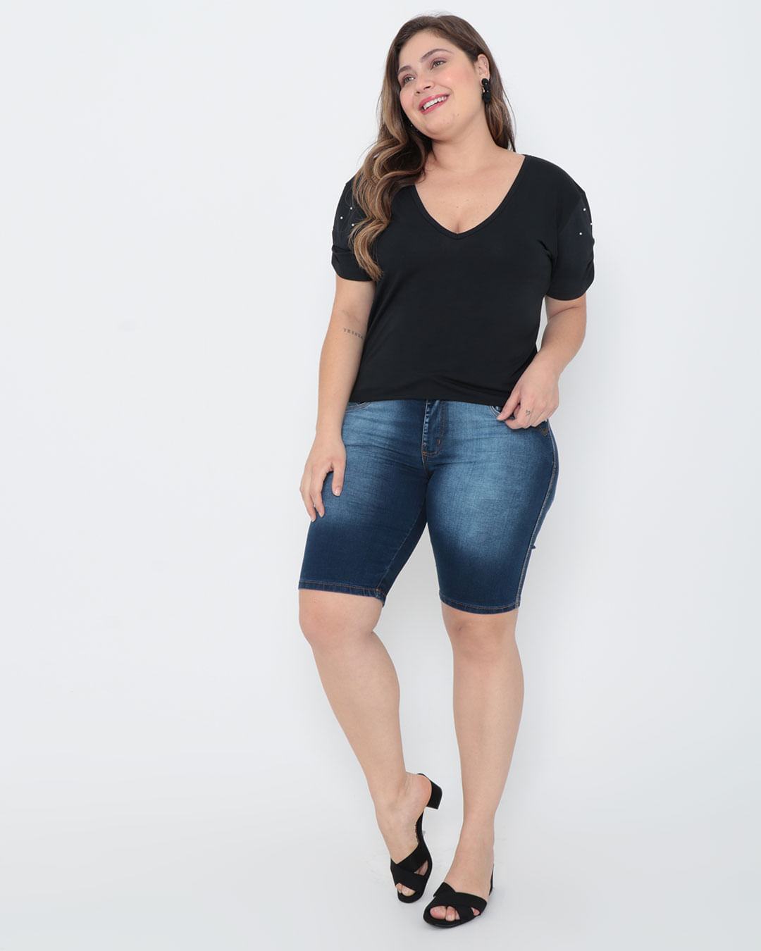 Blusa-Plus-Size-Mullet-Com-Perolas-Preta
