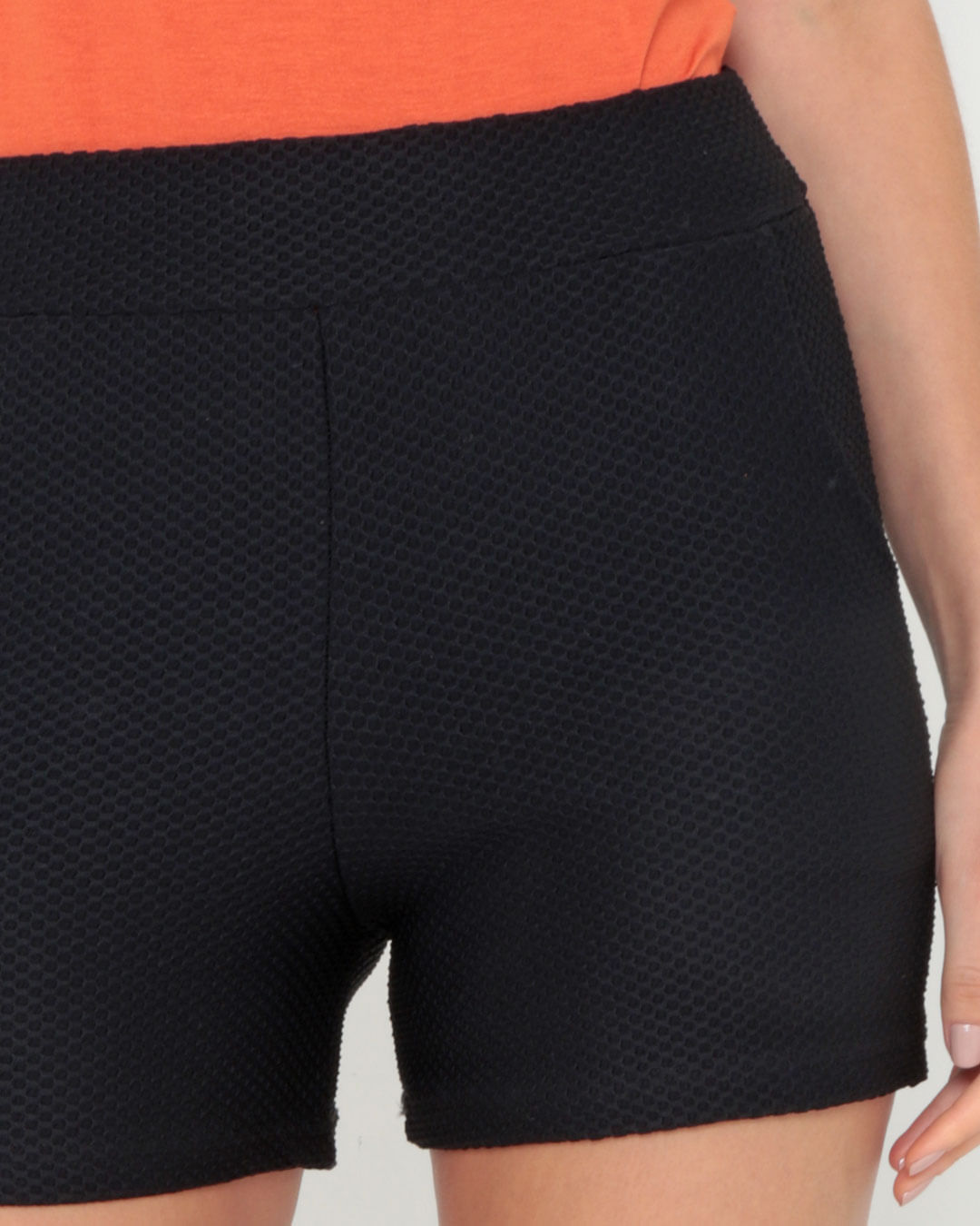 Short-Malha-Textura-Com-Bolso-Preto