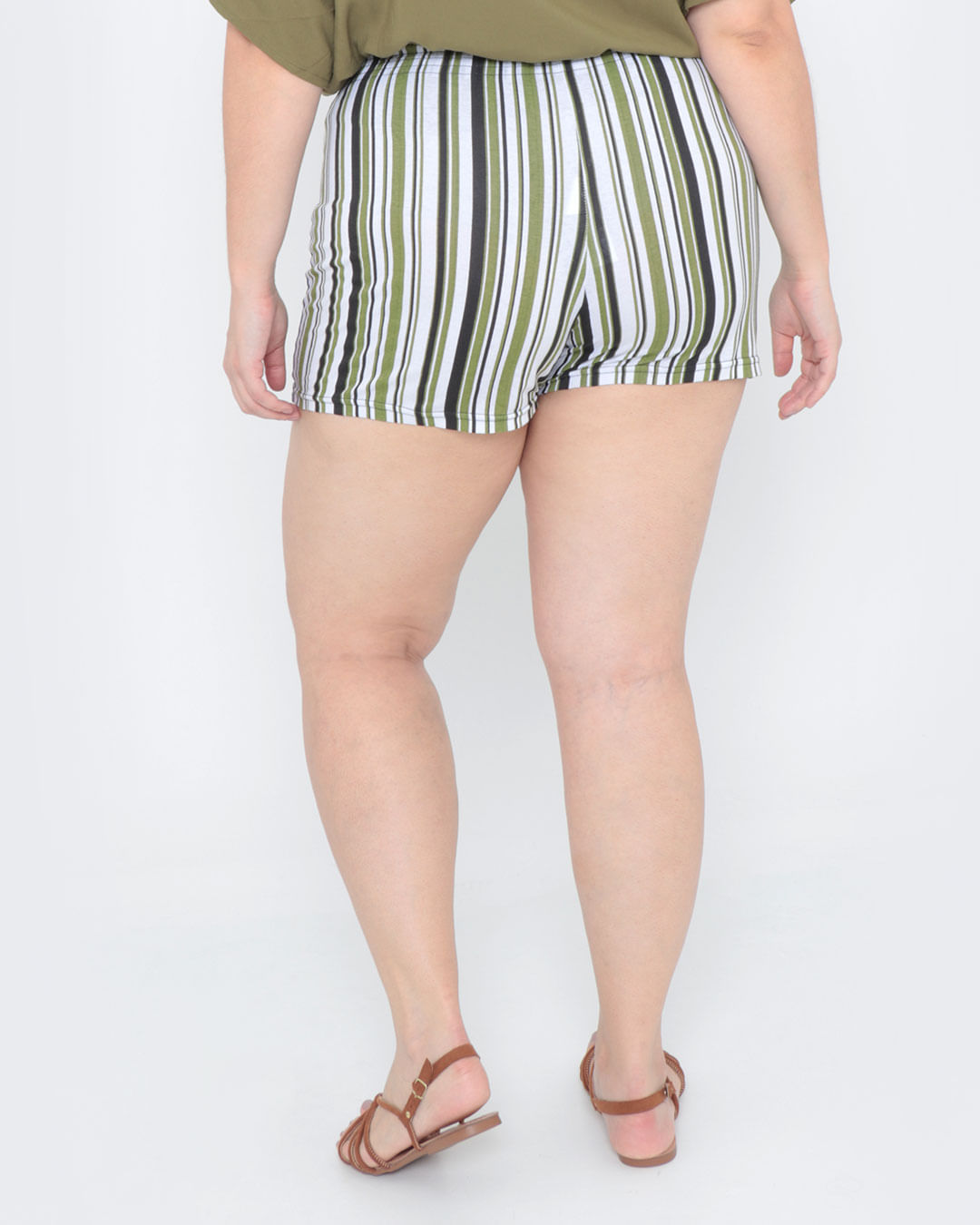 Short-Plus-Size-Listrado-Verde