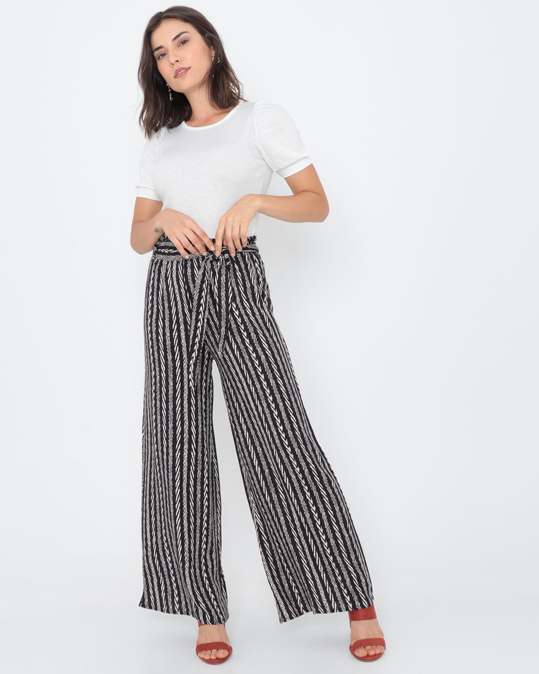 Calca-Feminina-Pantalona-Estampada-Preta