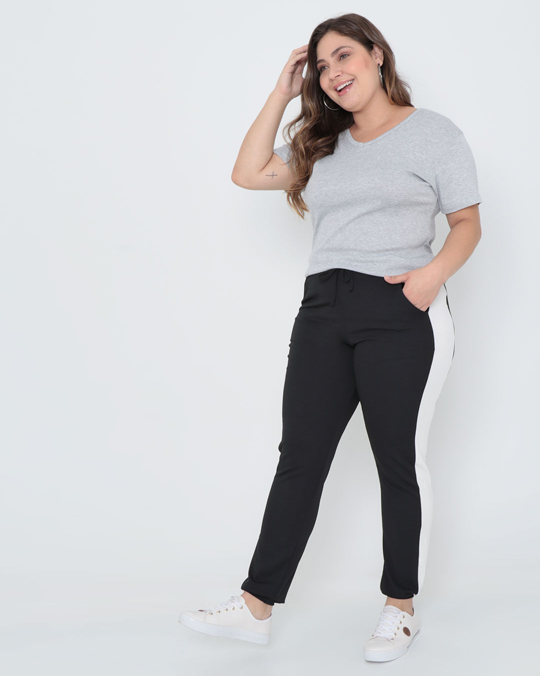 Calca-Feminina-Plus-Size-Jogger-Preta