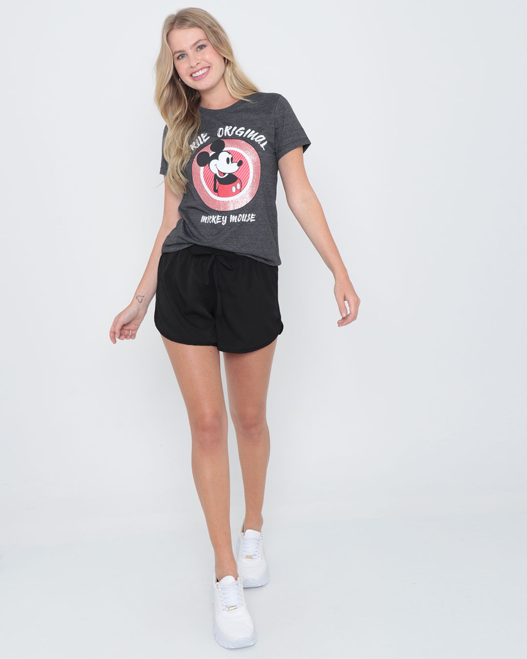 Shorts-Tec-Plano-Liso--214001---Preto