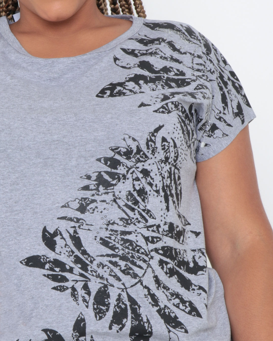 Blusa-Plus-Size-Flores-Com-Strass-Cinza