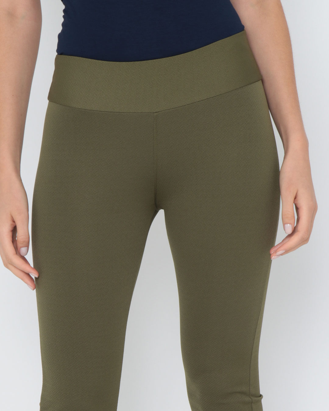 Calca-Feminina-Malha-Trabalhada-Flare-Verde