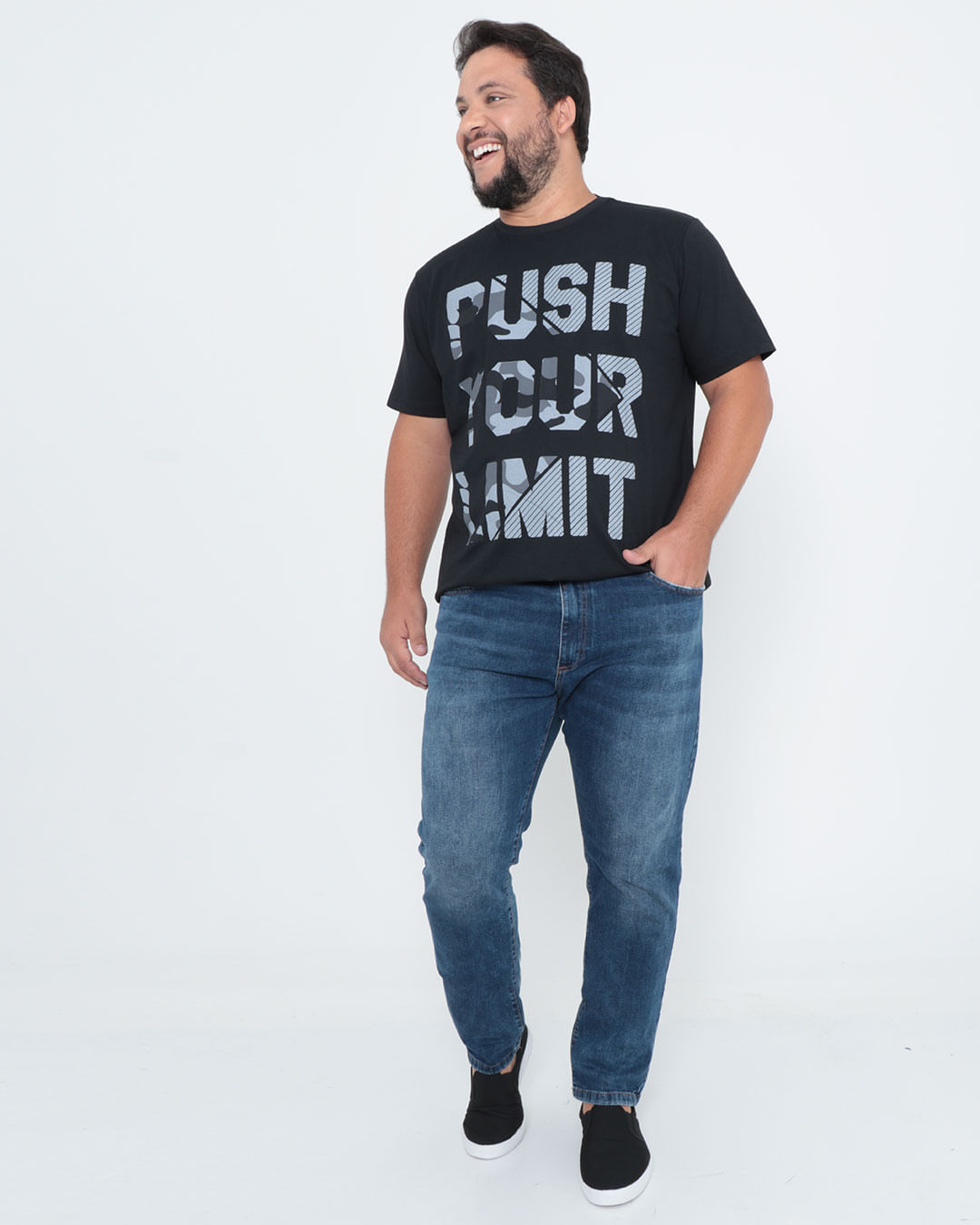 Camiseta-Plus-Size-Estampa-Frontal-Preta