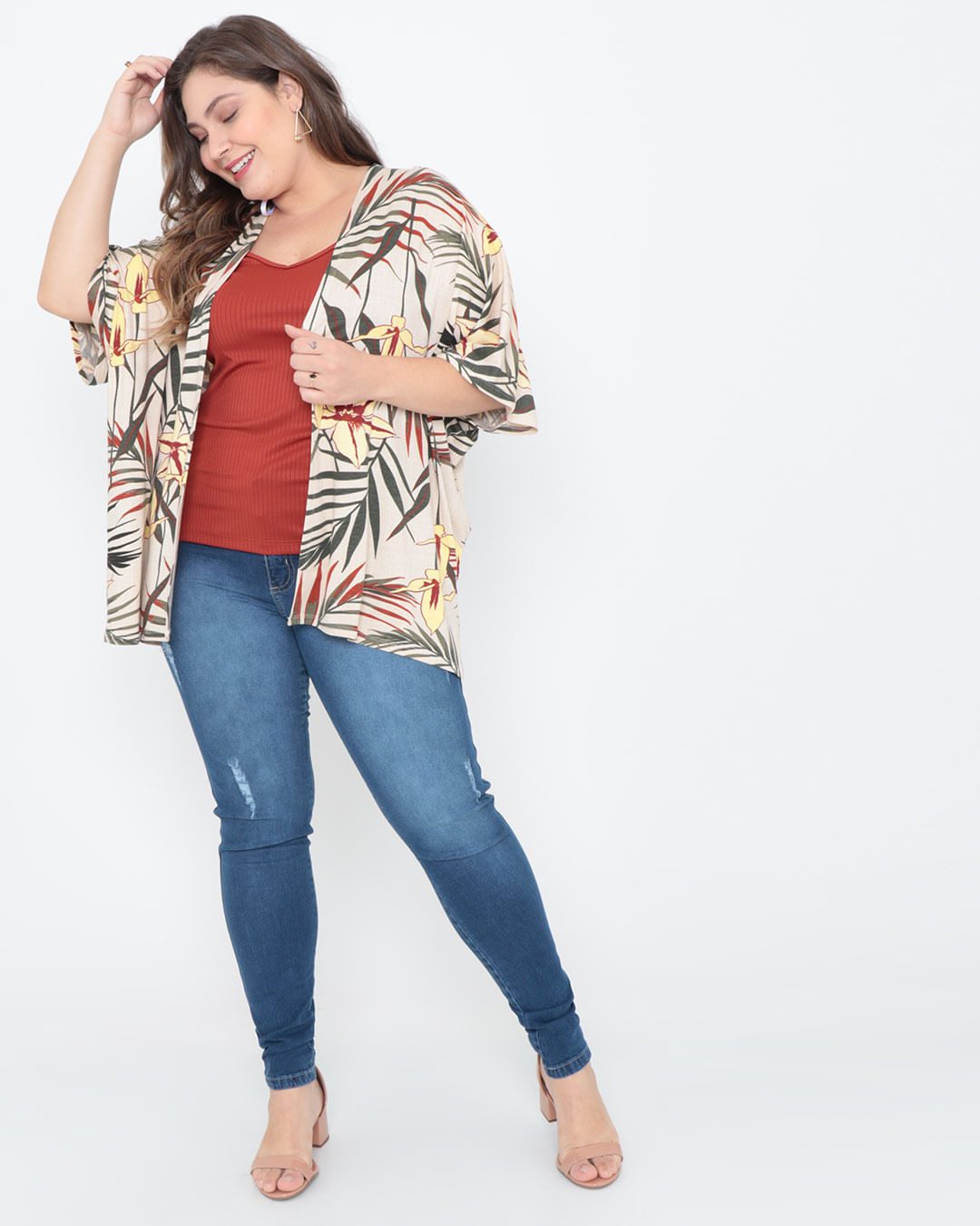 Capa-Plus-Size-Kimono-Floral-Bege