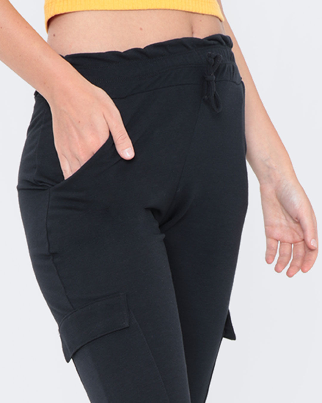 Calca-Moletinho-Feminina-Cargo-Preta