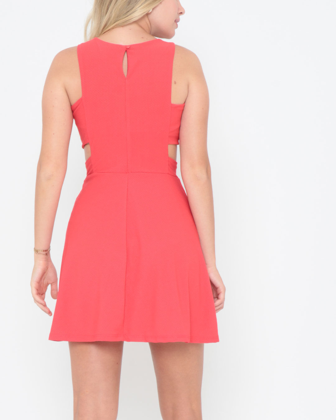Vestido-Curto-Recortes-Vermelho