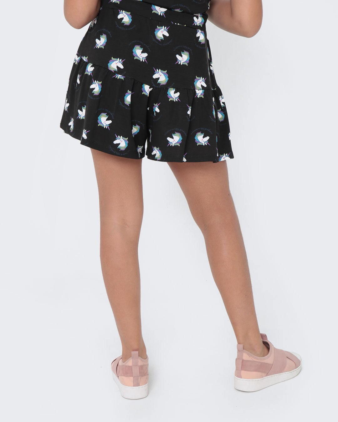 Short-Juvenil-Unicornios-Preto