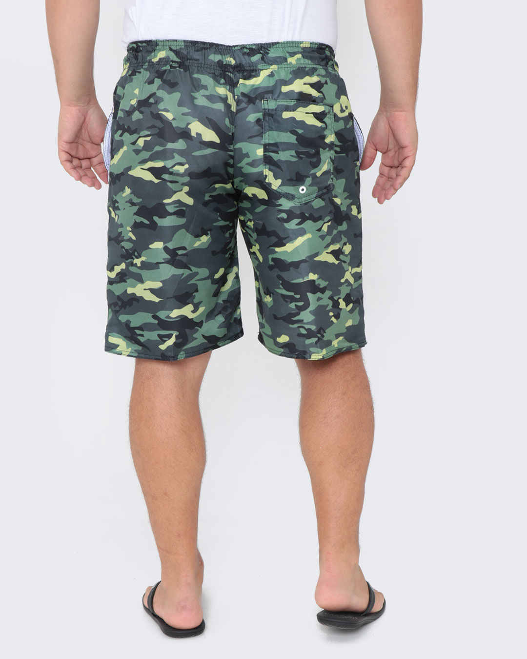 Bermuda-Plus-Size-Estampa-Militar-Verde-Escuro
