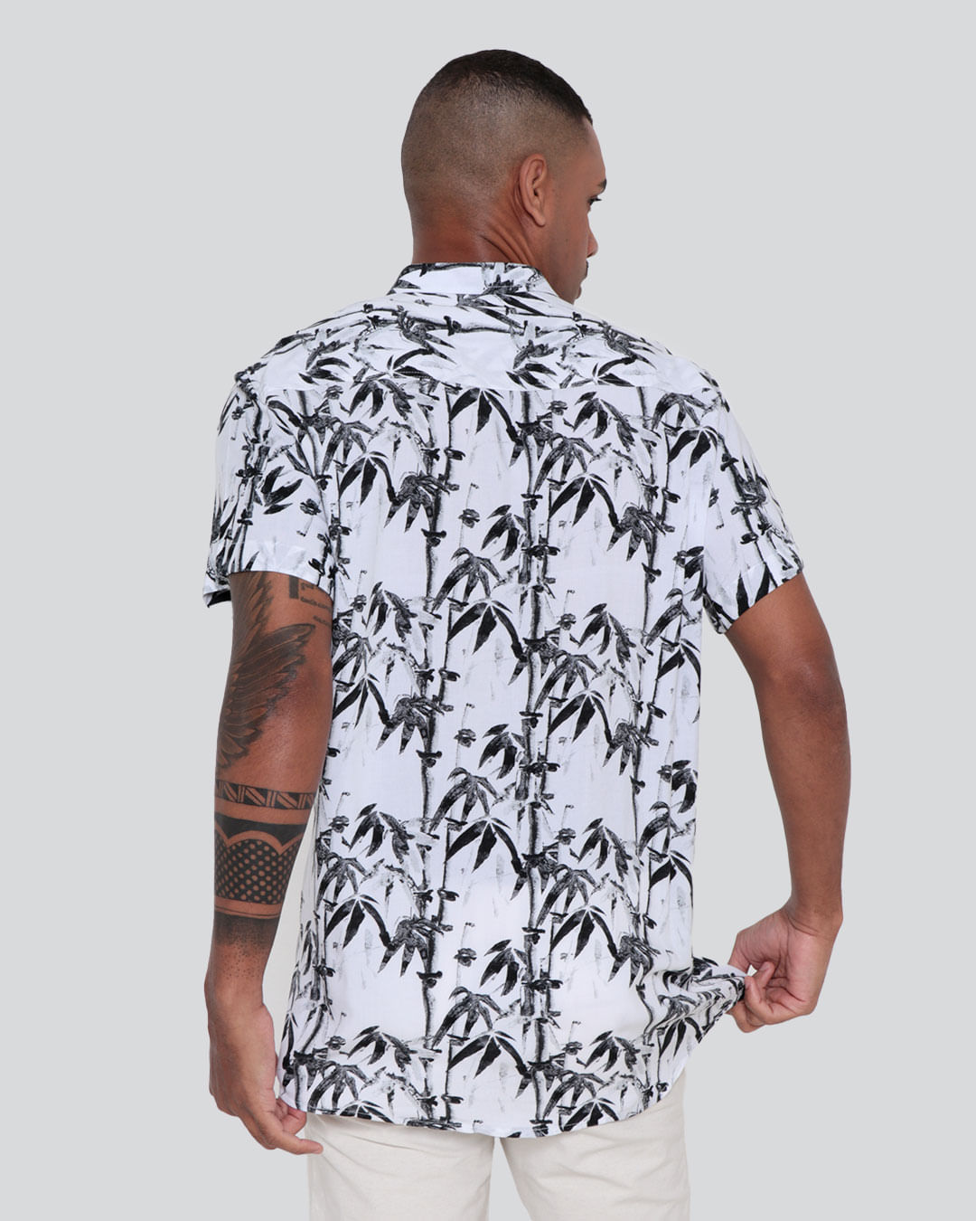 27123000031053brancofloral3