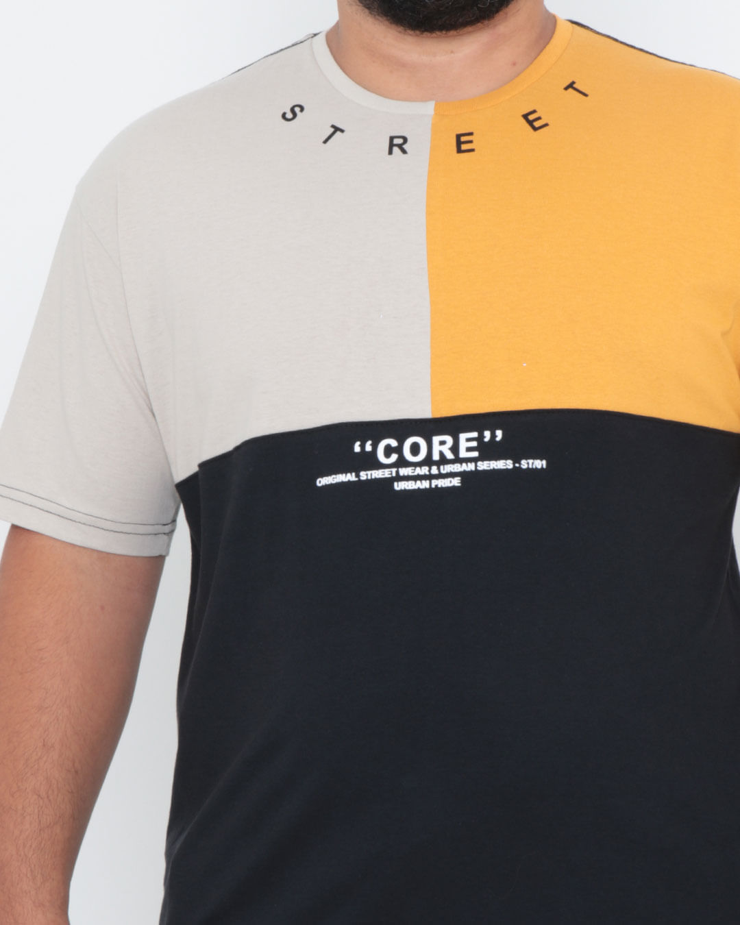 Camiseta-Plus-Size-Recortes-Preta