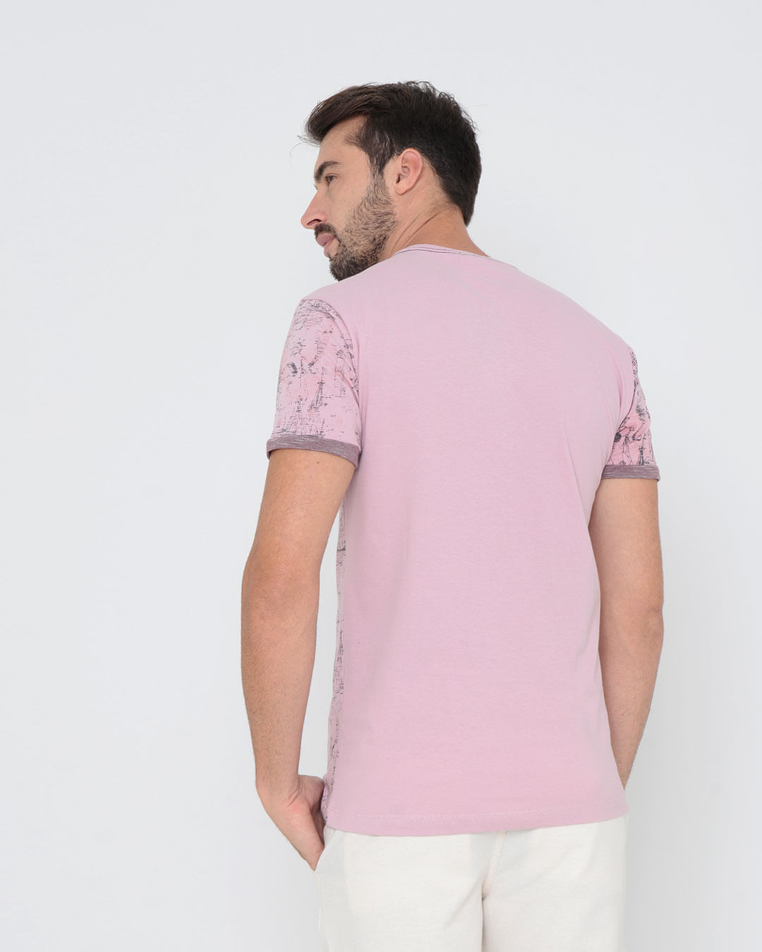 Camiseta-Com-Bolso-Estampada-Rosa