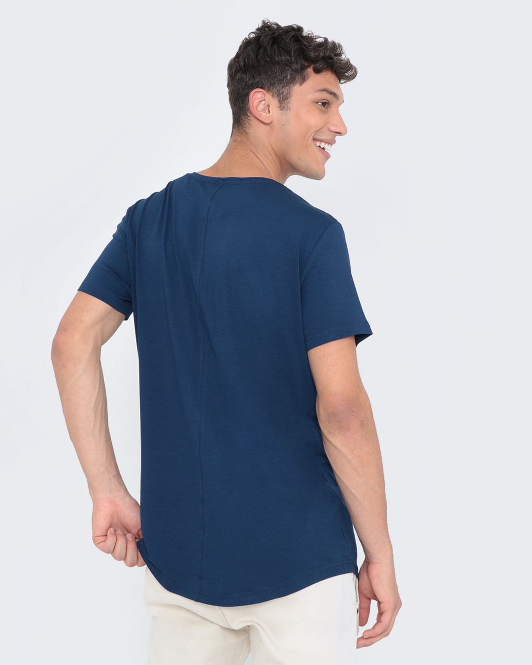 Camiseta-Alongada-Estampada-Marinho