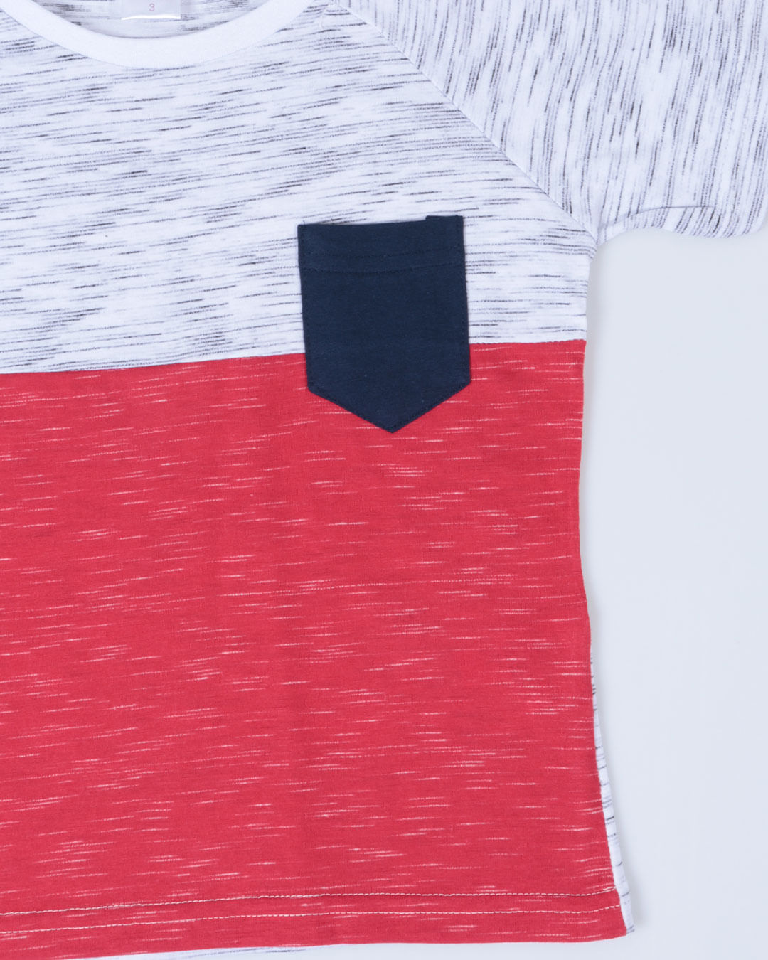 Camiseta-Bebe-Bolsinho-Recortes-Multicor