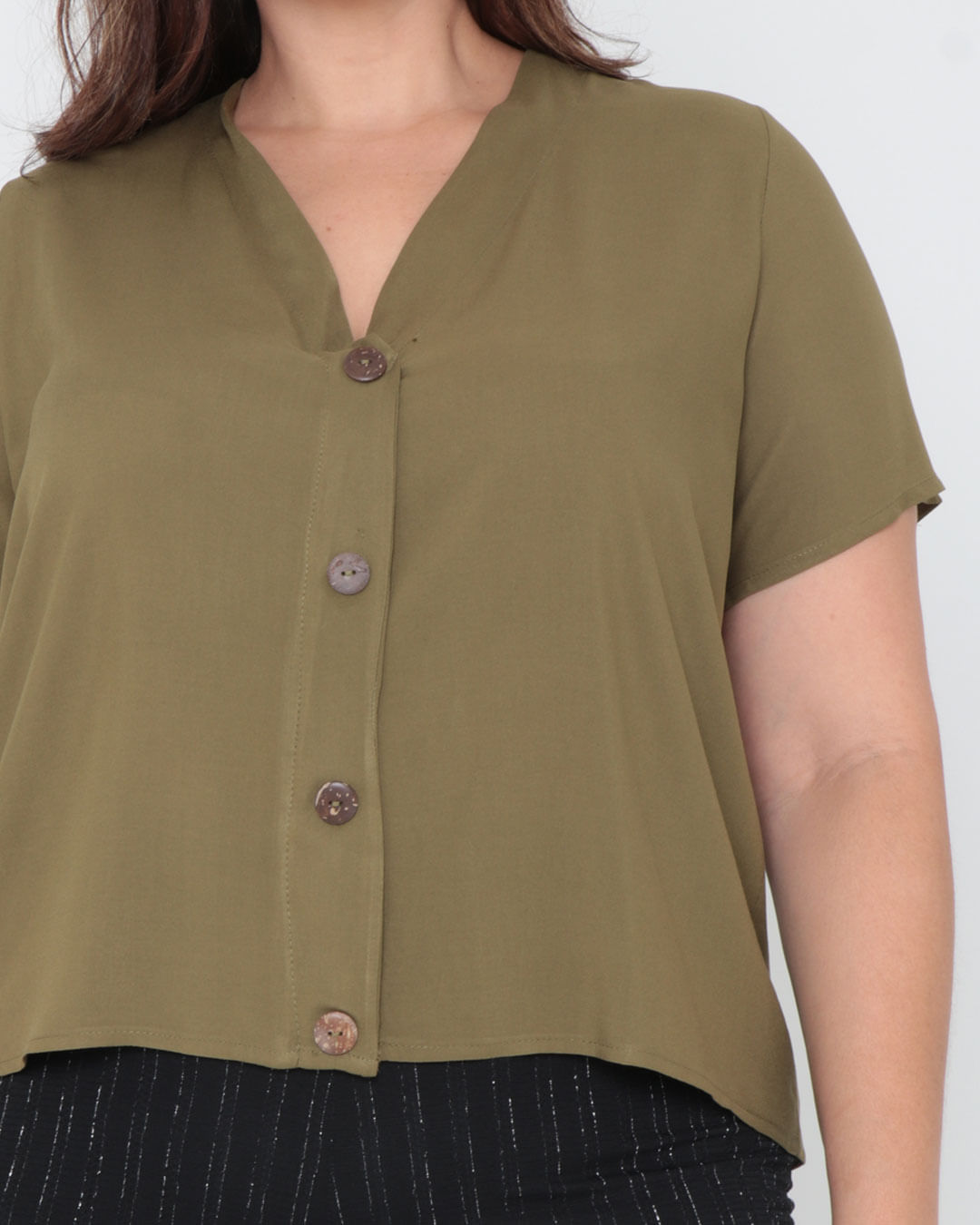 Blusa-Plus-Size-Decote-V-Lisa-Verde